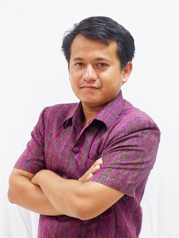 นายกิตติภพ-กระตุดเงิน นายกิตติภพ-กระตุดเงิน